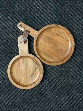 Round Wooden Serving Boards - Set of 2